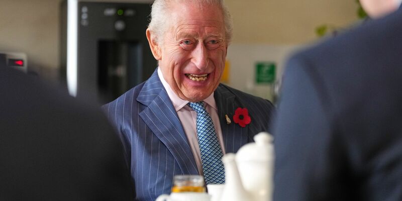 Seinen 77. Geburtstag feiert König Charles mit einer Reise nach Wales. (Archivbild) - Foto: Kirsty Wigglesworth/AP POOL/AP/dpa