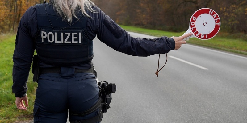 POL-DA: Südhessen: Südhessen blitzt - Polizei rückt die Gefahr von überhöhter Geschwindigkeit in den Fokus - Foto: presseportal.de