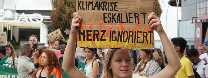 Die deutsche Klimaaktivistin Carla Reemtsma hält den Einfluss fossiler Lobbyisten auf der Konferenz für ein ernsthaftes Problem. - Foto: Larissa Schwedes/dpa