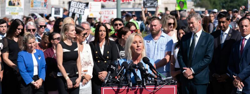 Greene wirft Trump eine «schwere Fehleinschätzung» in der Epstein-Affäre vor. - Foto: Jose Luis Magana/AP/dpa