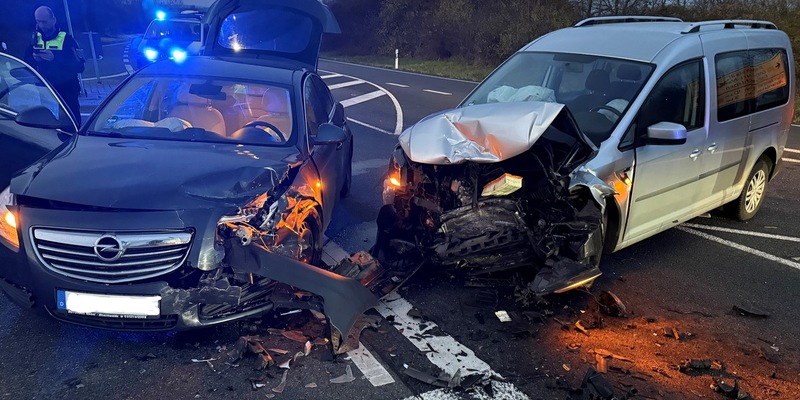 LPI-EF: Verkehrsbehinderung nach Unfall auf der Autobahnauffahrt Erfurt-West - Foto: presseportal.de