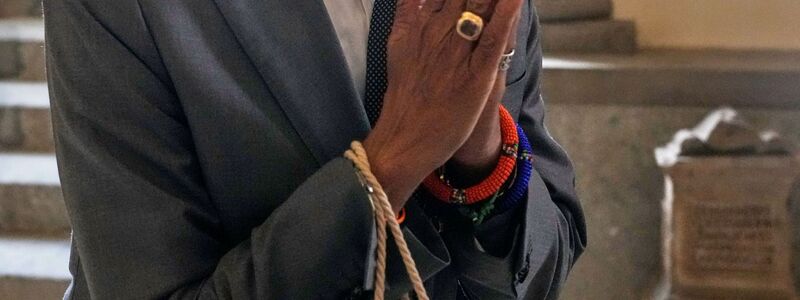 Filmregisseur Spike Lee verlässt nach einer Audienz beim Papst den Vatikan. - Foto: Gregorio Borgia/AP/dpa