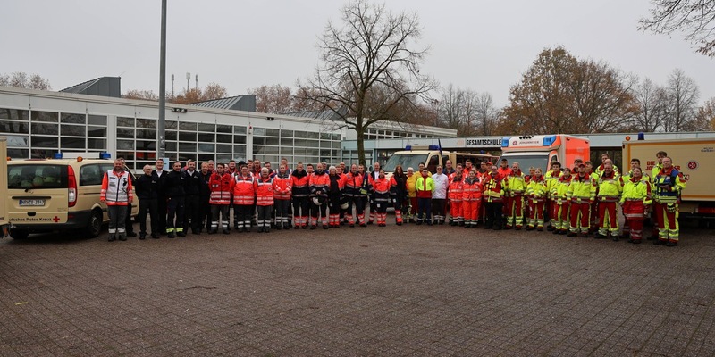 FW-MG: Mönchengladbacher Hilfsorganisationen üben den Aufbau eines Betreuungsplatzes - Foto: presseportal.de