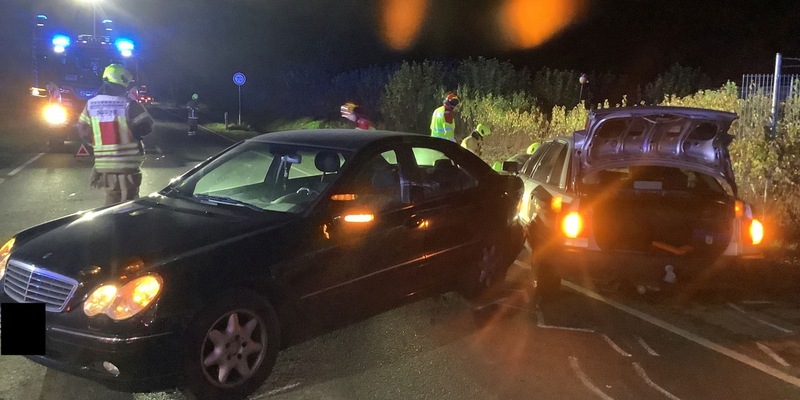 FW Paderborn: Verkehrsunfall in Paderborn-Elsen - Ein Verletzter nach Kollision von zwei PKW - Foto: presseportal.de