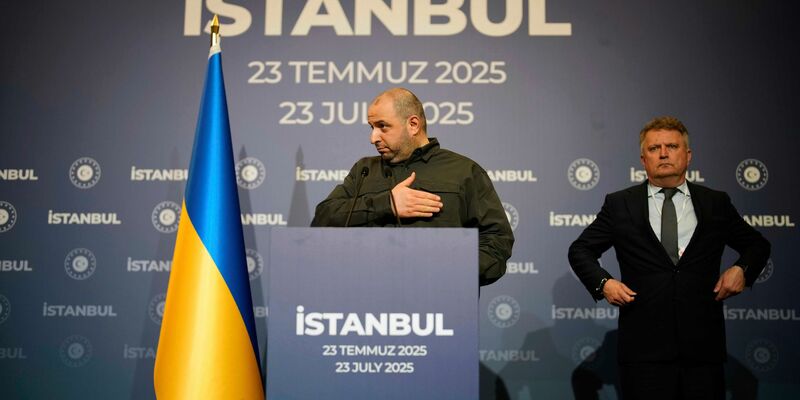 Umjerow führte ab Mai für die Ukraine Verhandlungen mit Russland und soll auch nun wieder einen Gefangenenaustausch vermitteln. (Archivbild) - Foto: Emrah Gurel/AP/dpa