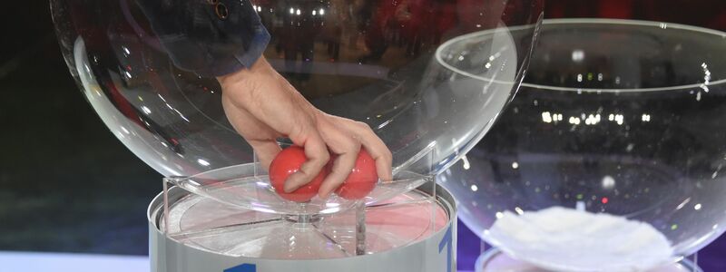 Die WM-Gruppen werden am 5. Dezember in Washington bestimmt. - Foto: Marcus Brandt/dpa