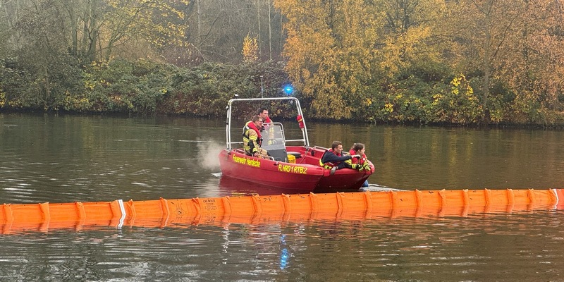 FW-EN: Gewässerverunreinigung auf Hagener und Herdecker Stadtgebiet - Langwieriger Einsatz für beide Feuerwehren - Foto: presseportal.de