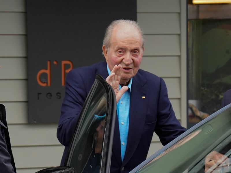 Bei den Feiern zum 50. Jahrestag seiner Thronbesteigung wird Juan Carlos in Spanien nur Zaungast sein. (Archivfoto) - Foto: Ángel Díaz Briñas/EUROPA PRESS/dpa