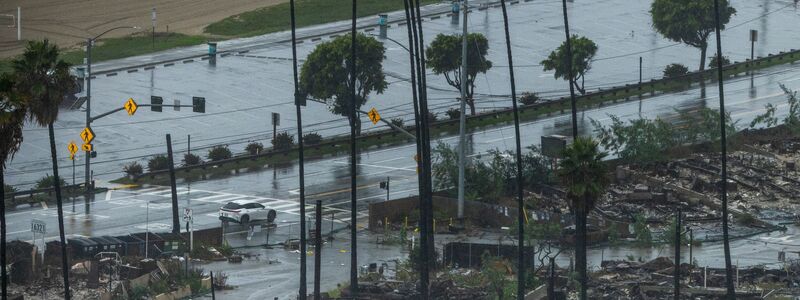 In ehemaligen Brandgebieten drohten Erdrutsche und Schlammlawinen. - Foto: Ethan Swope/AP/dpa