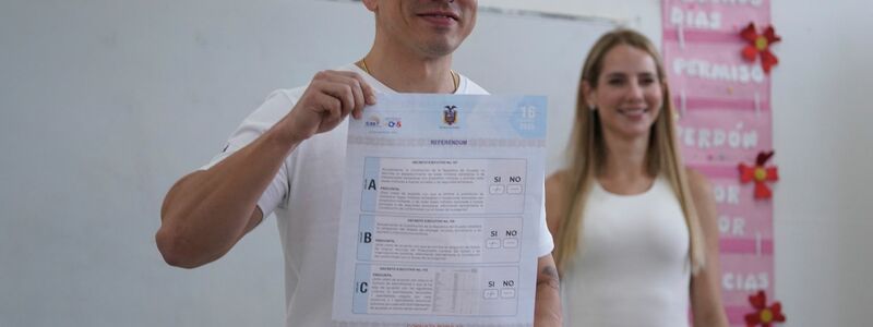 Staatschef Noboa feierte den Ermittlungserfolg. - Foto: Cesar Munoz/AP/dpa