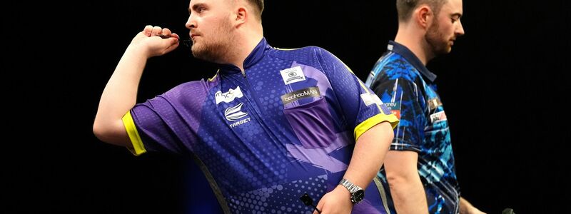 Große Rivalen: Luke Littler (vorn) und Luke Humphries. (Archivfoto) - Foto: Zac Goodwin/PA Wire/dpa