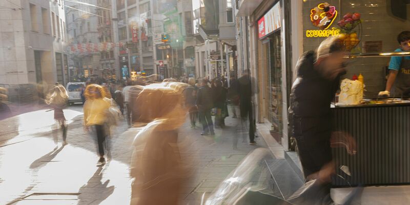 Nach den Todesfällen in Istanbul werden heute toxikologische Gutachten erwartet. - Foto: Ahmed Deeb/dpa