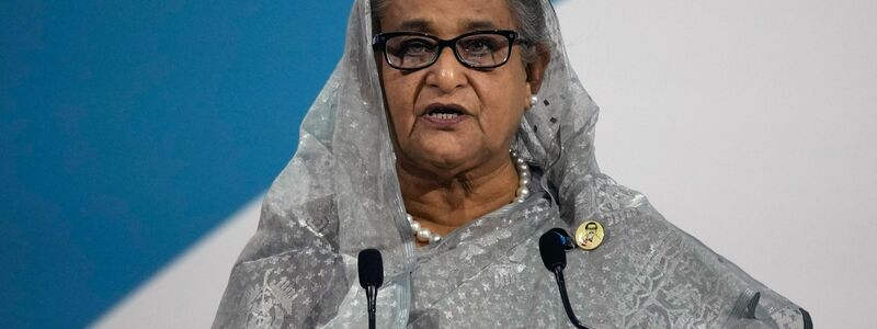Die frühere Premierministerin von Bangladesch, Sheikh Hasina, hält eine Rede. (Foto Archiv) - Foto: Christophe Ena/AP/dpa