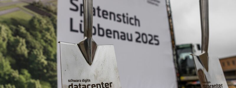 Das Rechenzentrum entsteht auf dem Gelände des ehemaligen Kraftwerks Lübbenau. - Foto: Frank Hammerschmidt/dpa