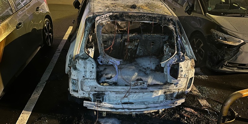 POL-ME: Autobrand mit unklarer Ursache: Polizei ermittelt - 2511068 - Foto: presseportal.de