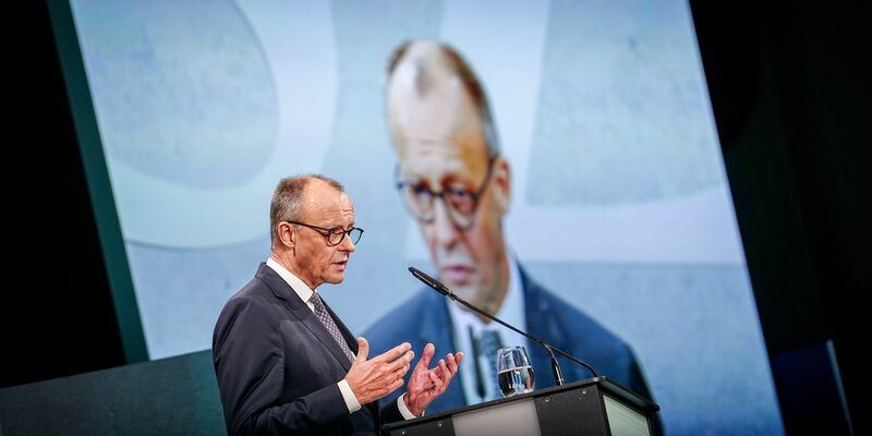 Zu einer Minderheitsregierung hat der Kanzler eine klare Meinung. - Foto: Kay Nietfeld/dpa