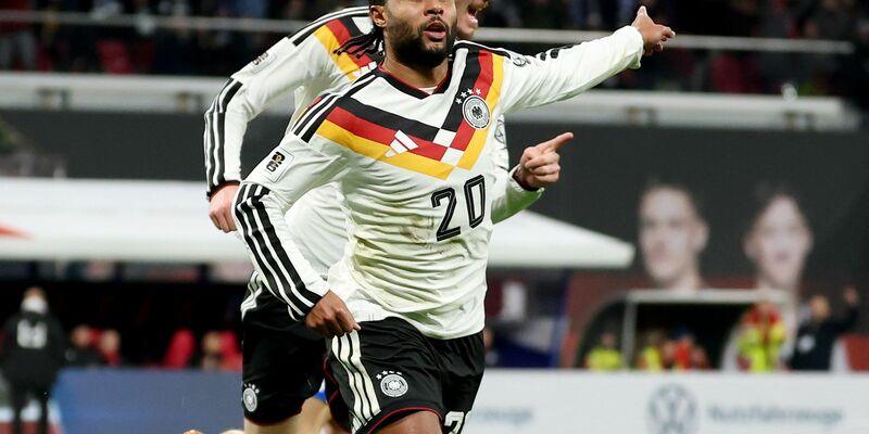 Julian Nagelsmann spricht nach dem 6:0 gegen die Slowakei. - Foto: Christian Charisius/dpa