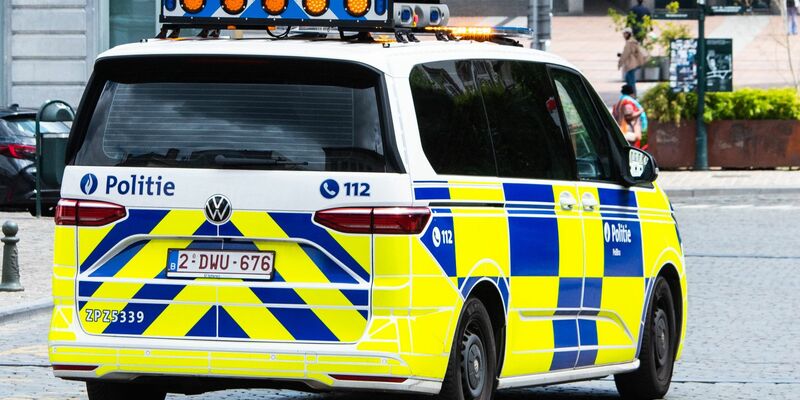 Im Zusammenhang mit den Ermittlungen durchsuchte die belgische Polizei 18 Objekte in Brüssel und Löwen. (Symbolbild)  - Foto: Alicia Windzio/dpa