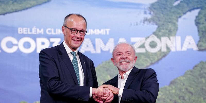 Merz hätte in eine Bar gehen, dort tanzen und die lokale Küche probieren sollen, sagte Lula Richtung Merz. (Archivbild) - Foto: Kay Nietfeld/dpa