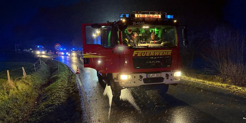 FW-SE: Schwerer Verkehrsunfall eines Löschfahrzeuges - Foto: presseportal.de