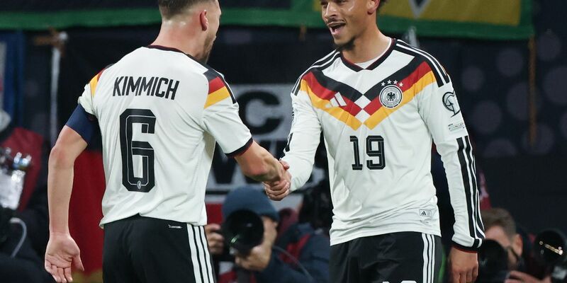 WM-tauglich: Kimmich und Sané beim 6:0. - Foto: Jan Woitas/dpa