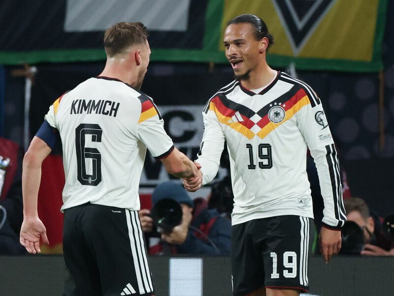 WM-tauglich: Kimmich und Sané beim 6:0. - Foto: Jan Woitas/dpa