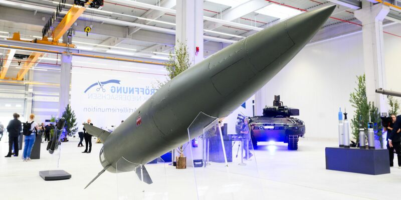 Nach Angaben des Verteidigungsministeriums in Moskau hat die Ukraine russisches Hinterland erstmals wieder mit Raketen vom US-Typ ATAMCS angegriffen. (Archivbild) - Foto: Julian Stratenschulte/dpa