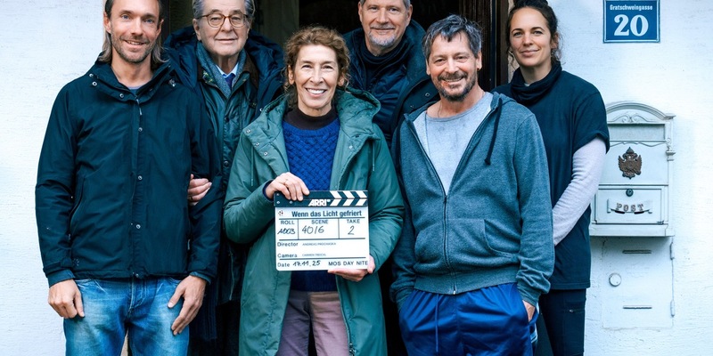 Wenn das Licht gefriert: Adele Neuhauser auf Wahrheitssuche - Foto: presseportal.de