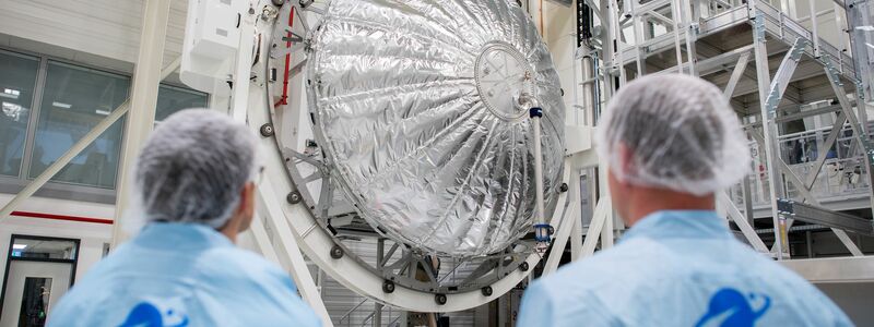 Die Produktion an den Standorten wird hochgefahren. - Foto: Hauke-Christian Dittrich/dpa