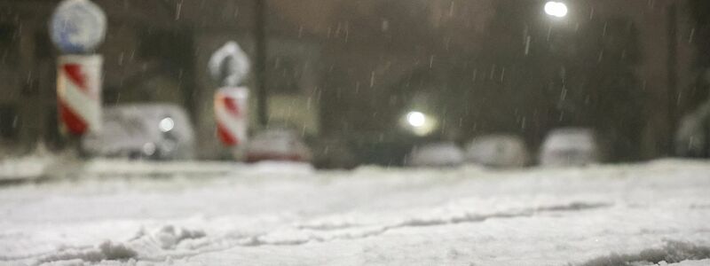 In der Nacht zu Donnerstag hat es in einigen Regionen weiter geschneit. - Foto: Gianni Gattus/dpa