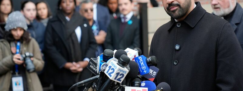 Zwischen Wahlsieg und Amtsantritt dürfte Mamdani es tunlichst vermeiden wollen, in Konflikte hineingezogen zu werden. (Archivbild) - Foto: Seth Wenig/AP/dpa