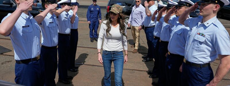 Die US-Küstenwache untersteht dem Heimatschutzministerium unter Führung von Kristi Noem. (Archivbild) - Foto: Alex Brandon/AP/dpa