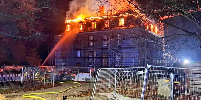 POL-ME: Brand des Hardenberger Schlosses: Polizei hat Ermittlungen zur Brandursache aufgenommen - 2511090 - Foto: presseportal.de