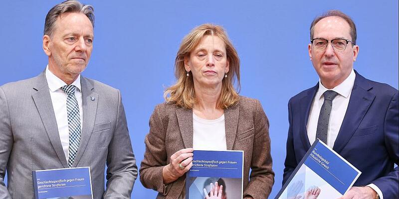 Vorstellung der Bundeslagebilder Häusliche Gewalt 2024 und Geschlechtsspezifisch gegen Frauen gerichtete Straftaten 2024 am 21.11.2025 - Foto: über dts Nachrichtenagentur