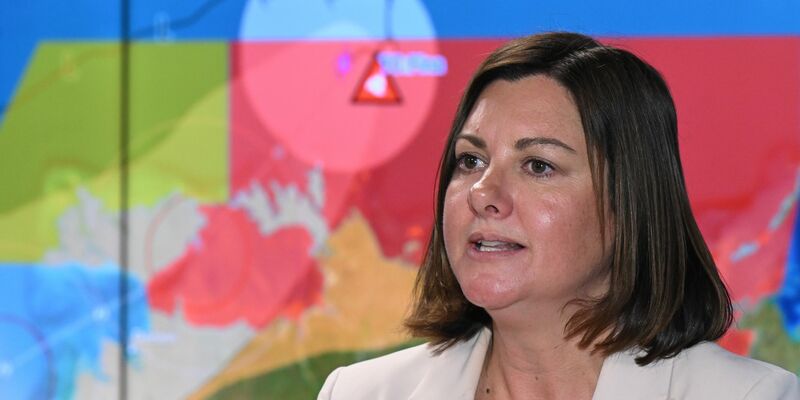 Australiens Katastrophenschutzministerin Kristy McBain warnte vor der zerstörerisch Kraft von Zyklon «Fina».  - Foto: Lukas Coch/AAP/dpa