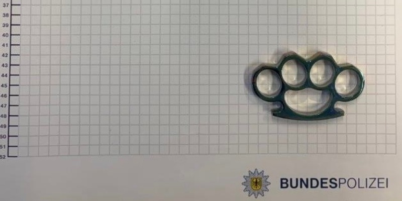 BPOL NRW: Bundespolizei beschlagnahmt Schlagring im Hauptbahnhof Recklinghausen - Foto: presseportal.de