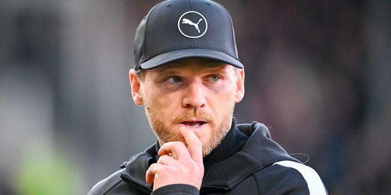 Kevin Diks traf per Elfmeter sicher ins linke Eck. - Foto: Harry Langer/dpa