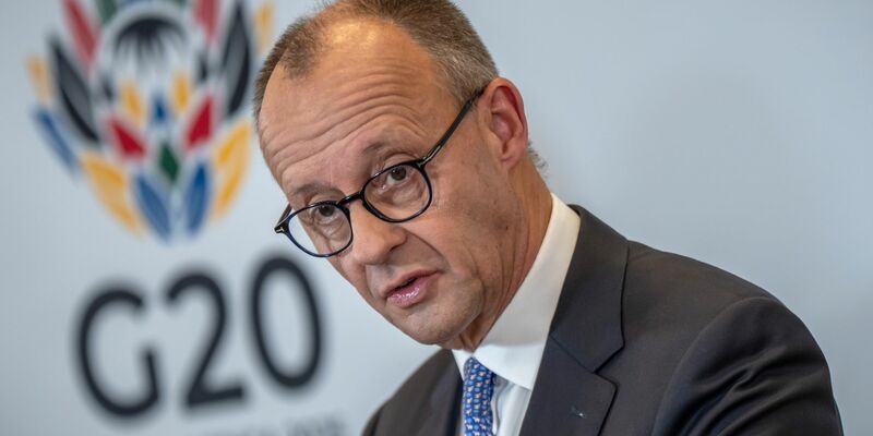 Der Kanzler setzt auf Einigung im Rentenstreit. - Foto: Michael Kappeler/dpa