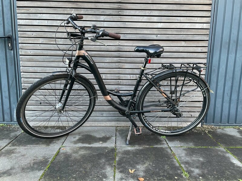 POL-ROW: ++Trunkenheitsfahrten enden mit Blutentnahmen++Unbekannte setzen Altglascontainer in Brand++Wendemanöver mit Folgen++Brand am Flugplatzgelände in Rotenburg++Polizei sucht Fahrradeigentümer+++ - Foto: presseportal.de