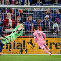 Lionel Messi ist im Playoff-Viertelfinale einmal mehr nicht aufzuhalten. - Foto: Tanner Pearson/AP/dpa