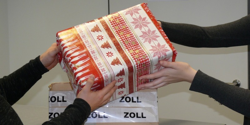 HZA-LA: Weihnachten und Black Friday: Wichtige Hinweise des Zolls zu Bestellungen und Geschenken aus dem Ausland - Foto: presseportal.de