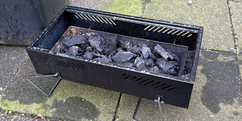 Feuerwehr Goch: Grillen mit Holzkohle: Mann bringt sich in Lebensgefahr - Foto: presseportal.de