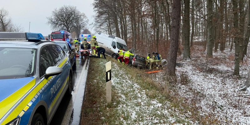 POL-HRO: Eine Schwerverletzte nach Glätteunfall auf der B321 - Foto: presseportal.de
