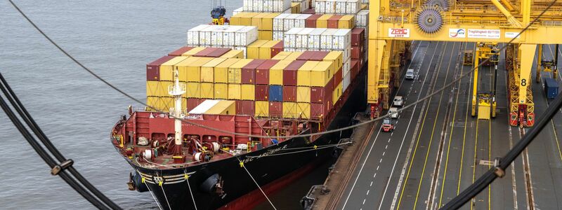 Europas größte Volkswirtschaft wird nach Einschätzung von Volkswirten im laufenden Jahr allenfalls minimal wachsen. (Symbolbild) - Foto: Sina Schuldt/dpa Pool/dpa