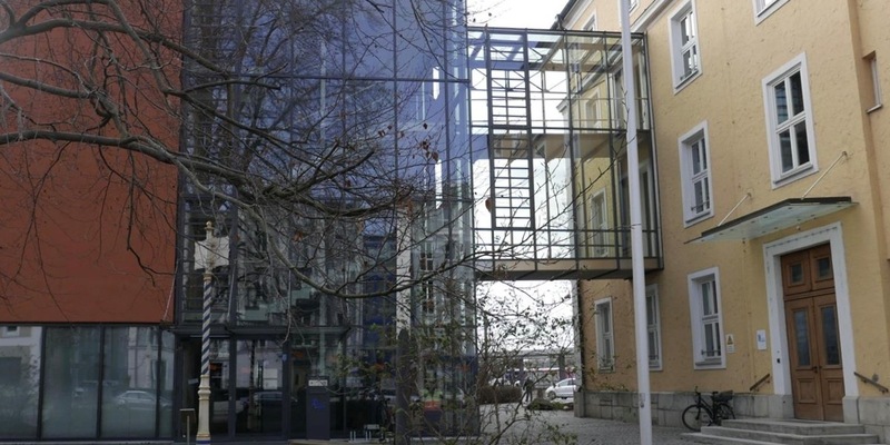 HZA-RO: Weihnachten und Black Friday: Wichtige Hinweise des Zolls zu Bestellungen und Geschenken aus dem Ausland - Foto: presseportal.de