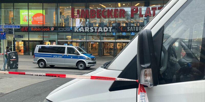 Auch wenn sich die Drohungen nicht bewahrheiteten - die Räumungen verursachen hohe Kosten. (Archivbild) - Foto: Florentine Dame/dpa