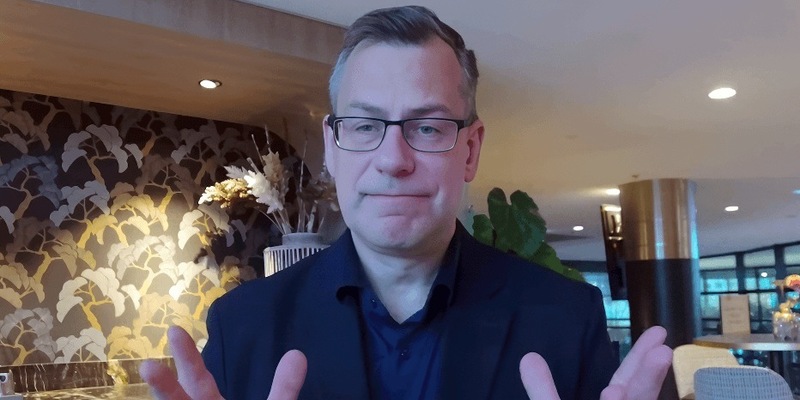 Europaweit startet erste KI als Gastprofessur an der AKAD University - Foto: presseportal.de