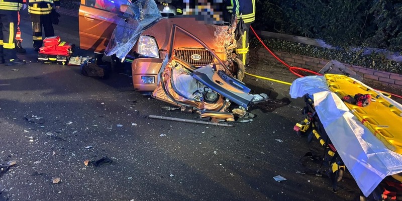 POL-STD: Auto gerät in Kutenholz in den Gegenverkehr - ein Autofahrer schwer verletzt - Foto: presseportal.de