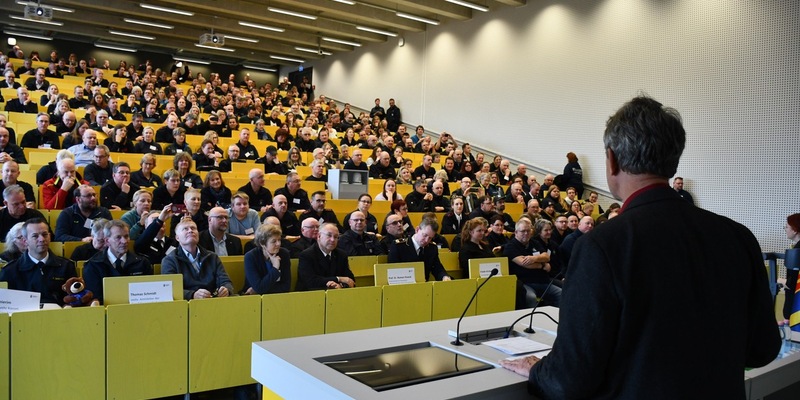Kassel war für ein Wochenende Hauptstadt der Brandschutzerziehung / Teilnahmerekord: 400 Personen bei Forum Brandschutzerziehung und -aufklärung - Foto: presseportal.de
