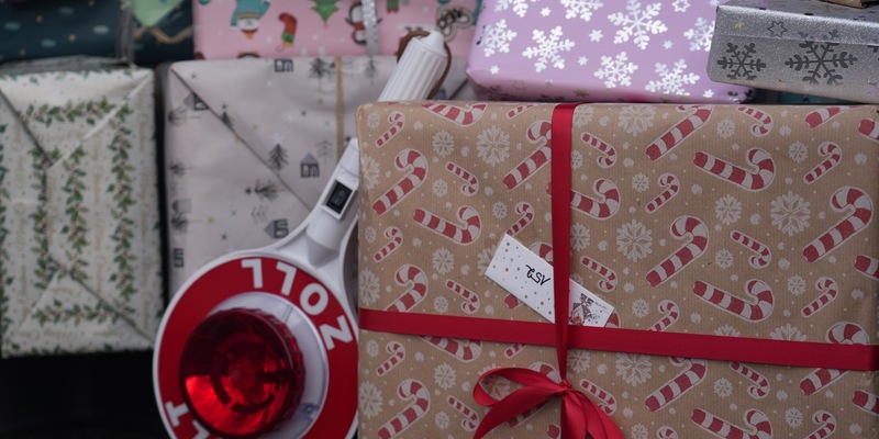 HZA-SW: Weihnachten und Black Friday - Das Hauptzollamt Schweinfurt gibt Hinweise zu Bestellungen und Geschenken aus dem Ausland - Foto: presseportal.de